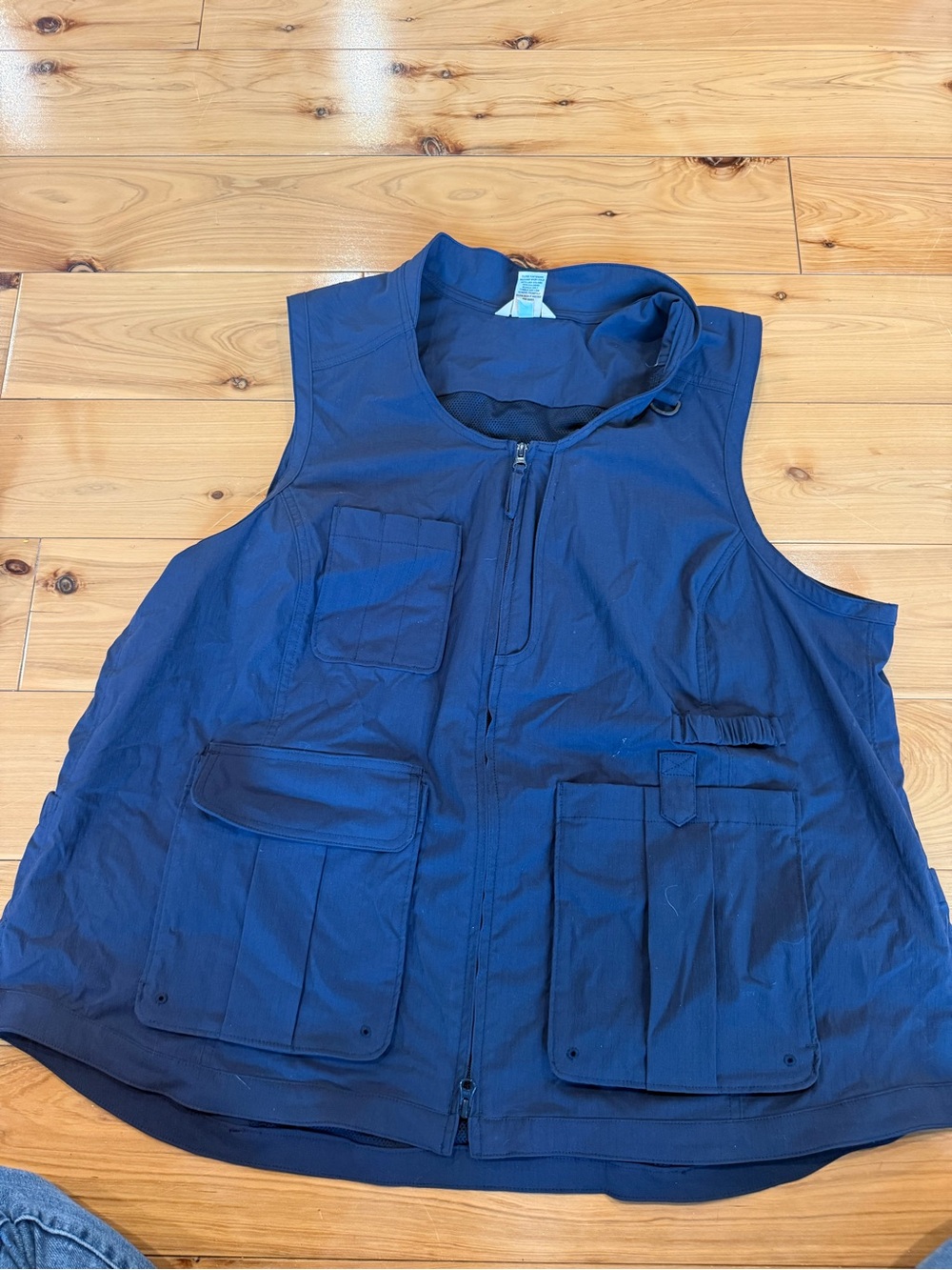 Duluth Trading Co Navy Multi-Pocket Utility Vest